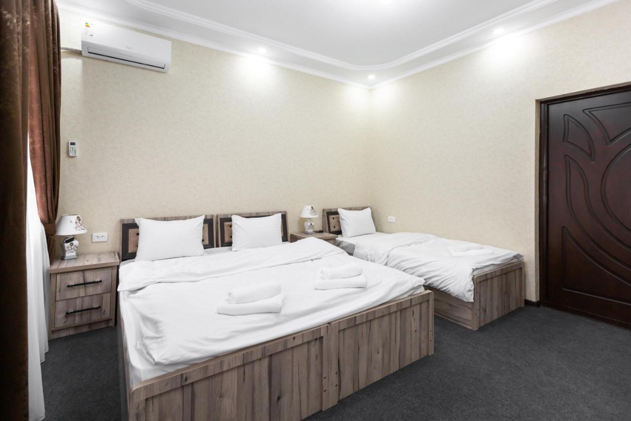 Light Hotel Tashkent Exterior photo