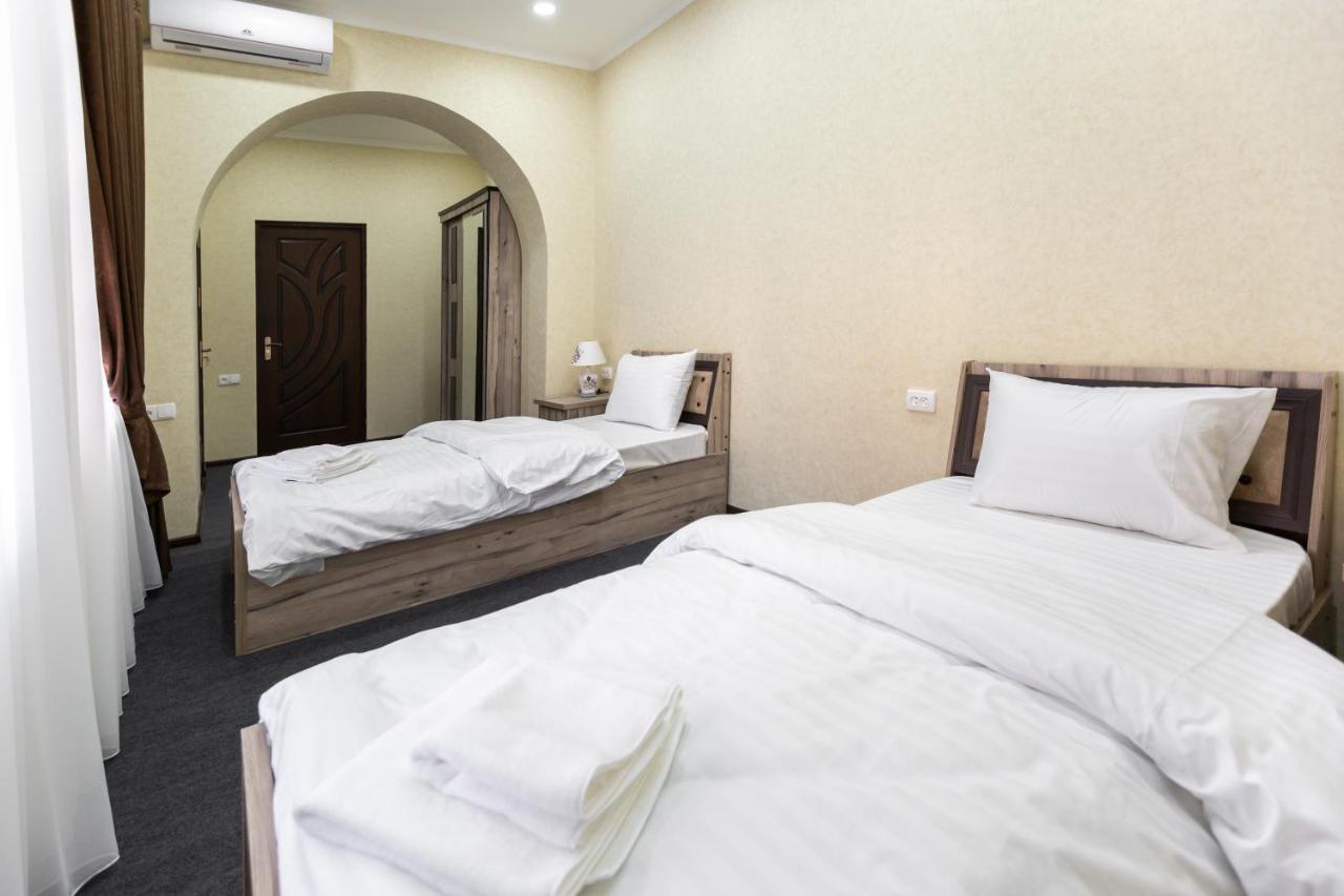 Light Hotel Tashkent Exterior photo