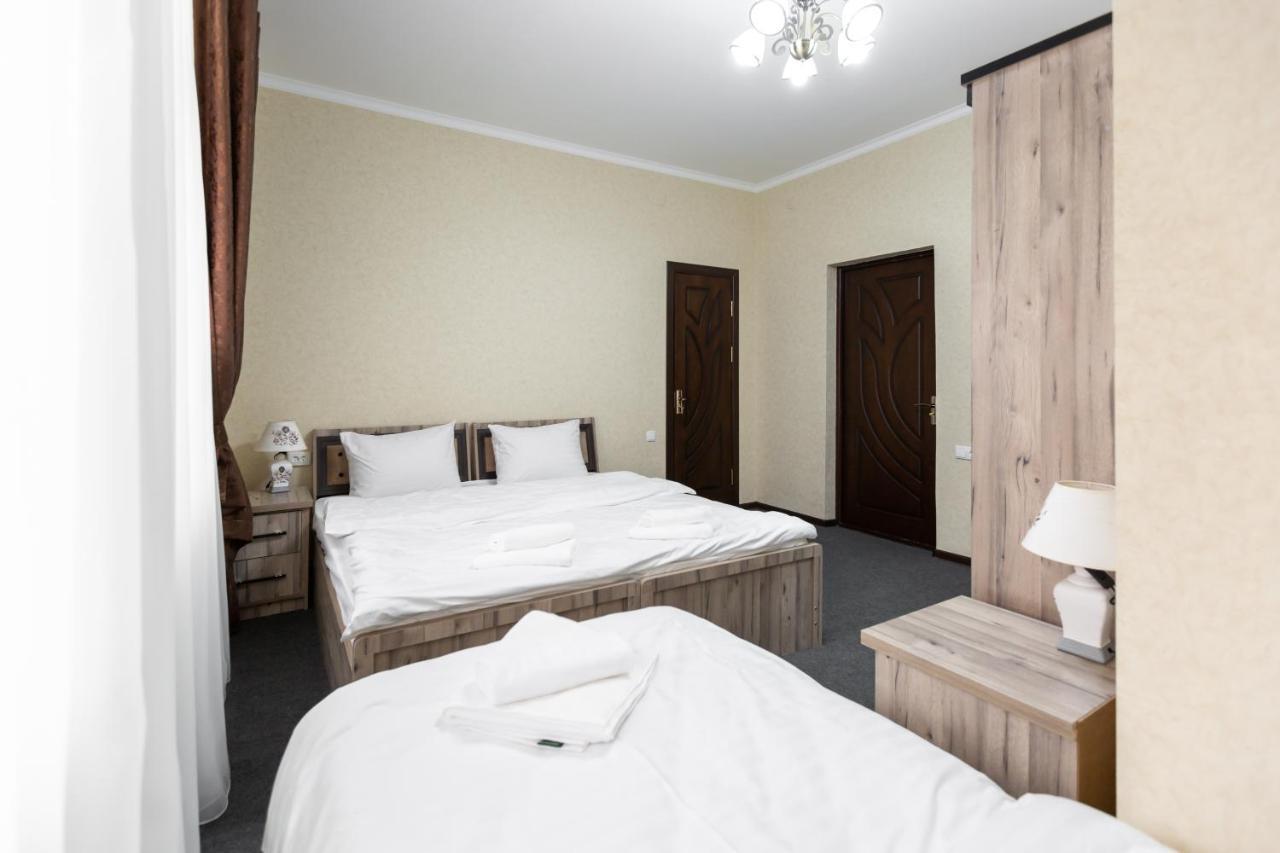 Light Hotel Tashkent Exterior photo