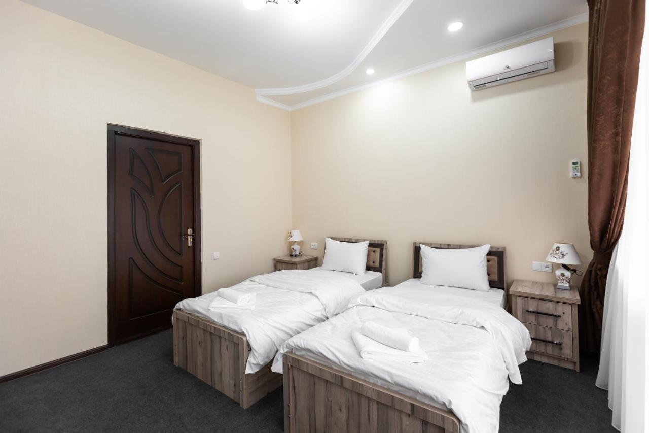 Light Hotel Tashkent Exterior photo